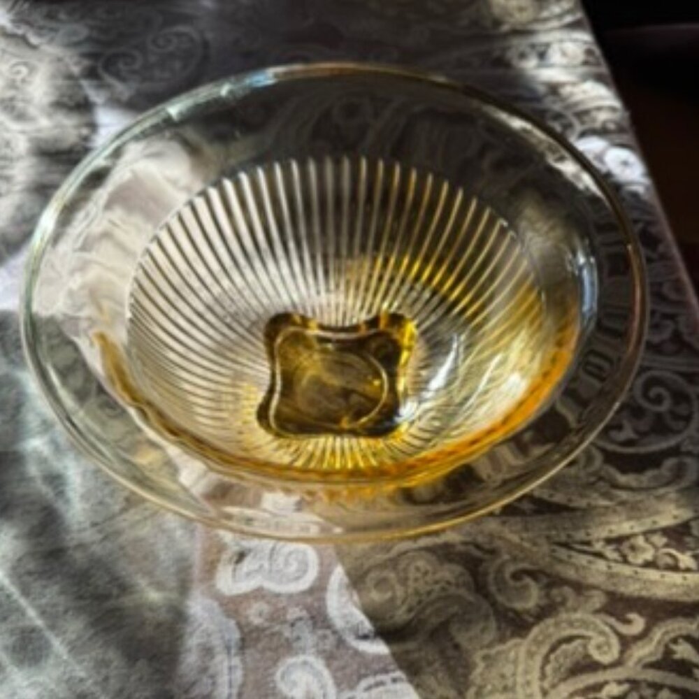 Vintage Gold Depression Glass small Bowl 6-3/4" wide